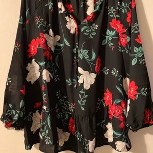 Black Flowy Top w/ Floral Detail